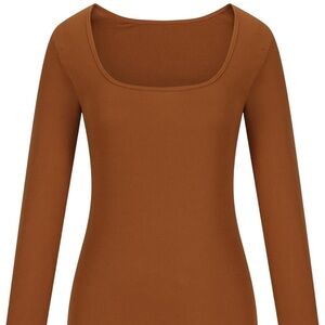 Nice long dress for sale, item is new.